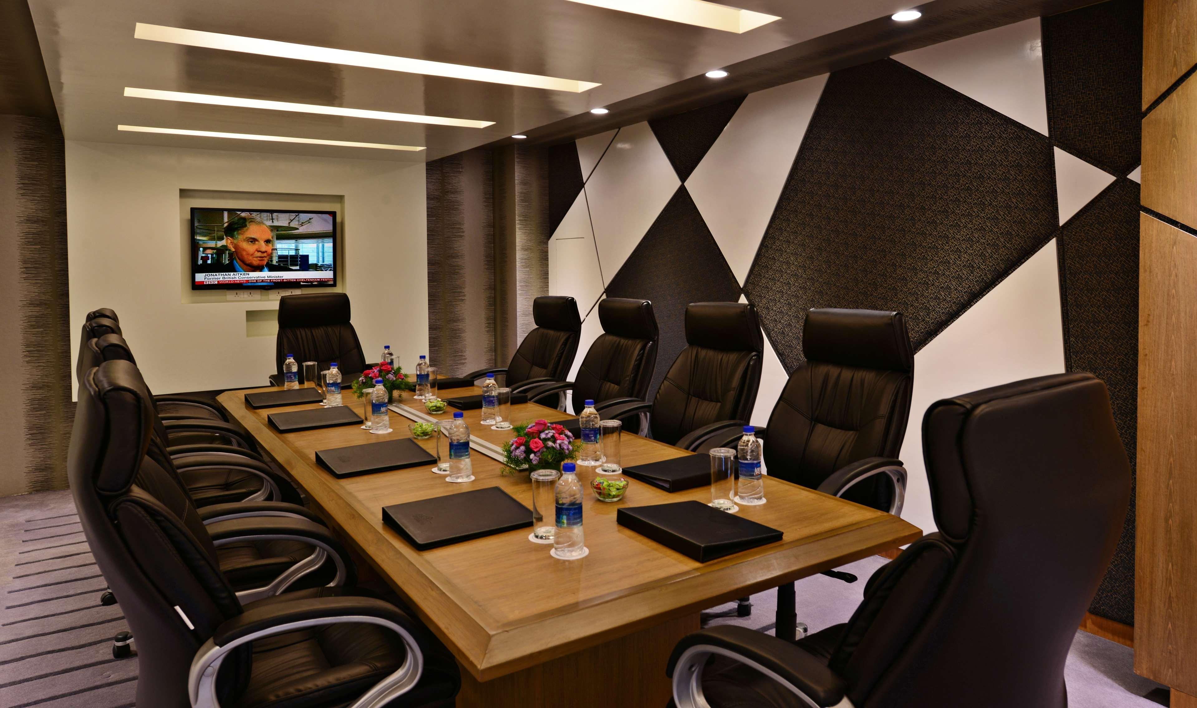 Country Inn Panjim Goa ปณชี ภายนอก รูปภาพ