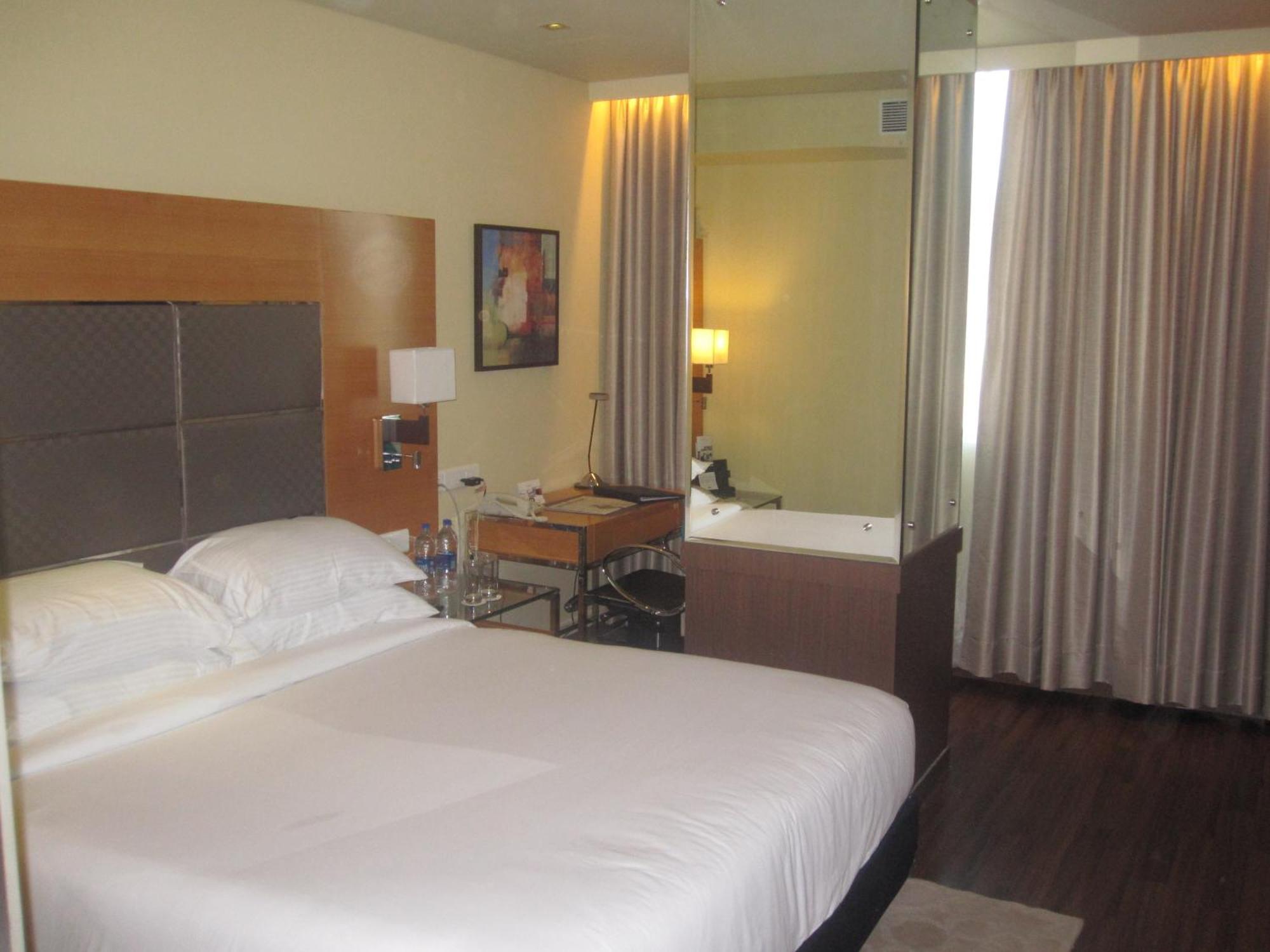 Country Inn Panjim Goa ปณชี ห้อง รูปภาพ