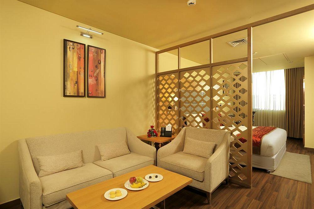 Country Inn Panjim Goa ปณชี ภายนอก รูปภาพ