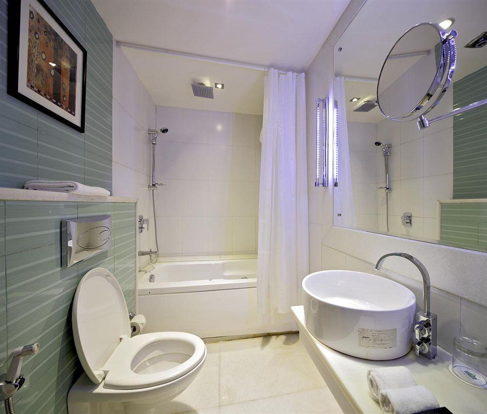 Country Inn Panjim Goa ปณชี ภายนอก รูปภาพ