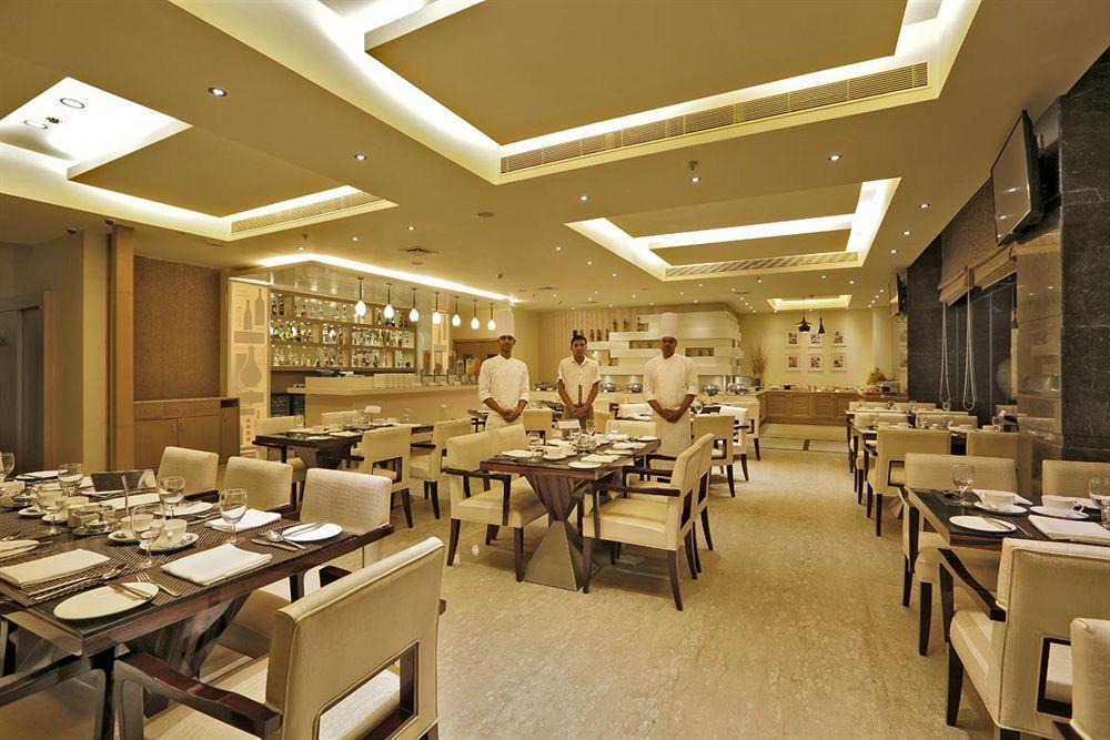 Country Inn Panjim Goa ปณชี ภายนอก รูปภาพ