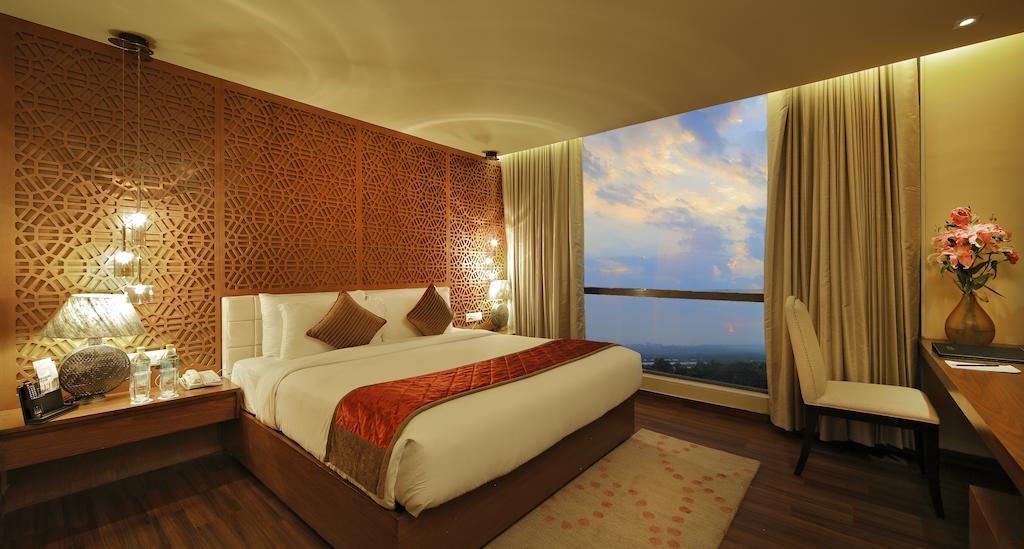 Country Inn Panjim Goa ปณชี ภายนอก รูปภาพ