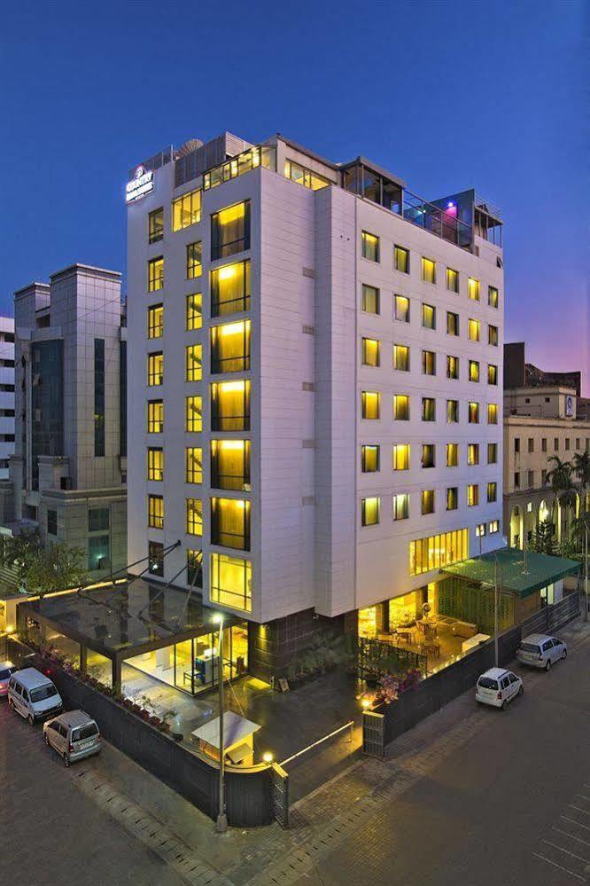 Country Inn Panjim Goa ปณชี ภายนอก รูปภาพ